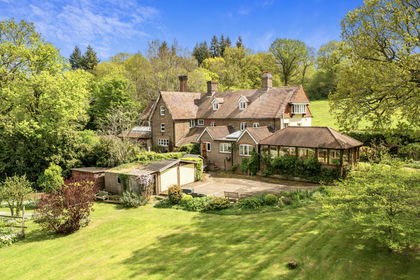 3 acres of House with Land for sale in Hever