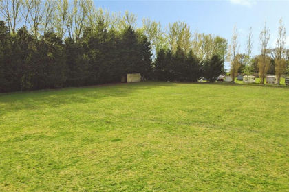 2 acres of Undeveloped Land for sale in Aslacton