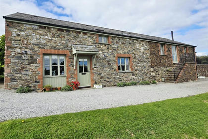 2.5 acres of Barn Conversion for sale in Lawhitton Rural