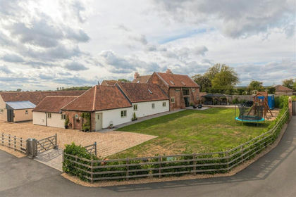 Barn Conversion for sale in Winkburn