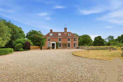 10 acres of House with Land for sale in Barningham