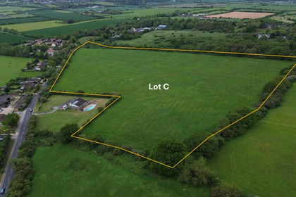 21.9 acres of Agricultural Land for sale in South Basildon and East Thurrock