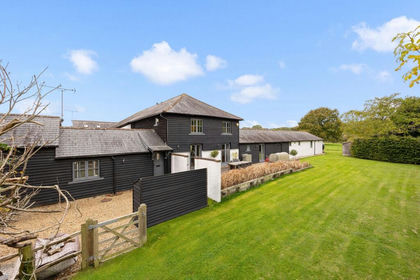 Barn Conversion for sale in Thakeham