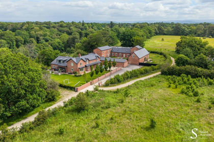 Barn Conversion for sale in Styal
