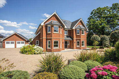 1.6 acres of House with Land for sale in Cuckfield