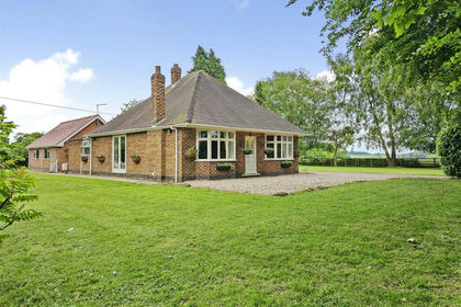 1 acre of House with Land for sale in Woodborough