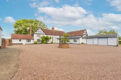 3.5 acres of Country Home for sale in Redditch