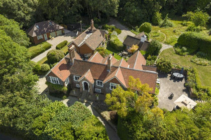 4.5 acres of House with Land for sale in Eastry