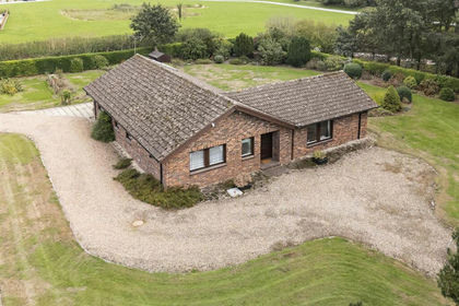 1 acre of House with Land for sale in Barmby Moor