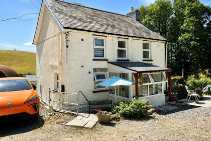 8 acres of Smallholding for sale in Cynwyl Gaeo