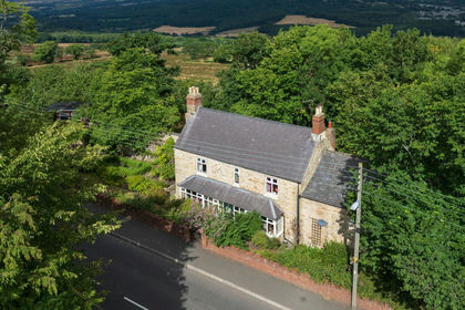 4.7 acres of Farmhouse for sale in Blaydon and Consett