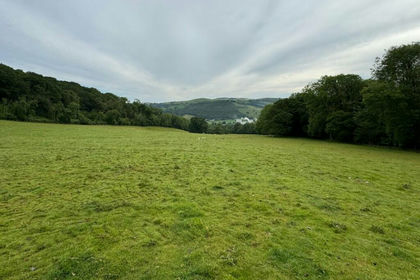34 acres of Agricultural Land for sale in Llanfihangel Ystrad