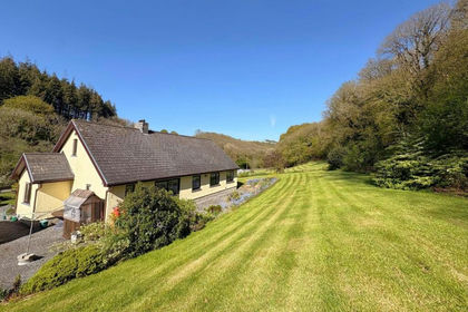 4.5 acres of Smallholding for sale in Eglwyscummin