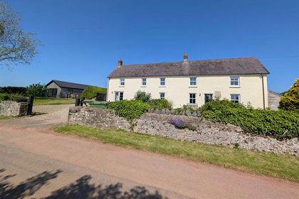 2.9 acres of Agricultural Land for sale in Llansteffan