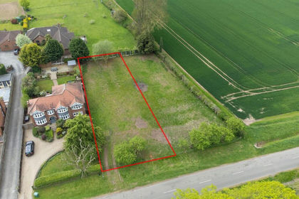 Building Plot for sale in Lowdham