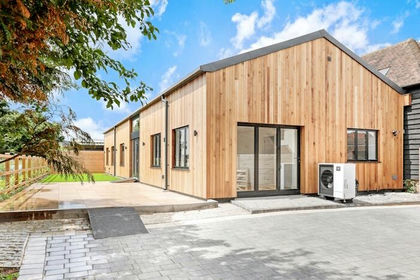Barn Conversion for sale in Fyfield