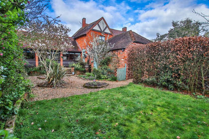 Land for sale in Hanbury