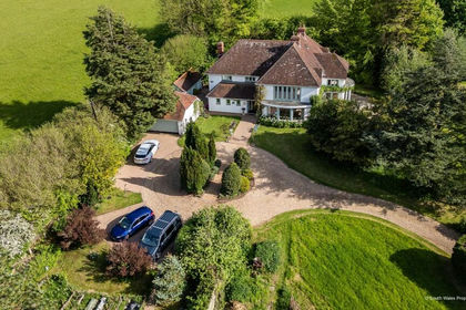 3.2 acres of House with Land for sale in Cowbridge with Llanblethian
