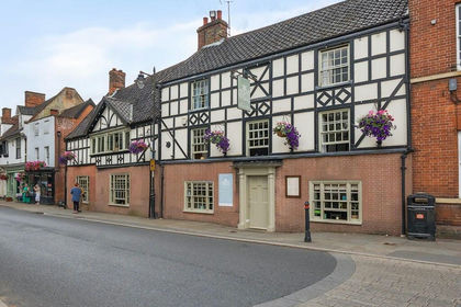 Pub for sale in Bungay