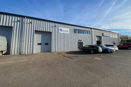 Warehouse for sale in Salfords and Sidlow