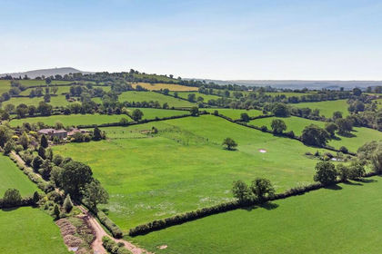 25 acres of Farmhouse for sale in Clee St. Margaret
