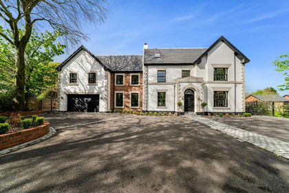 2.5 acres of Country Home for sale in Lydiate