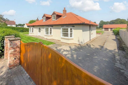 3 acres of House with Land for sale in Myton-on-Swale