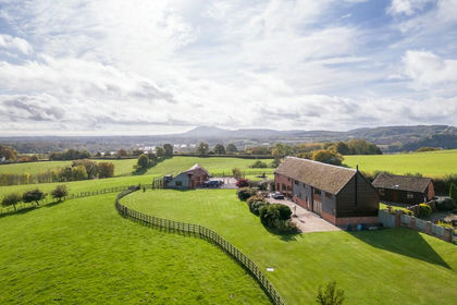 27 acres of Agricultural Land for sale in Doddenham