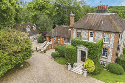 17 acres of House with Land for sale in Little Missenden