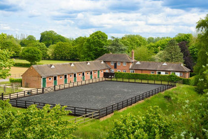 7 acres of Equestrian property for sale in Charing