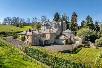 1.5 acres of Cottage for sale in Corbridge