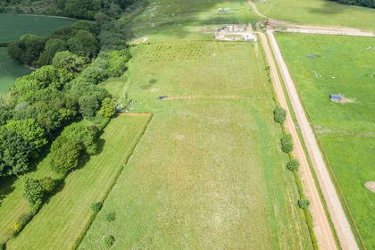 Land for sale in Bovingdon