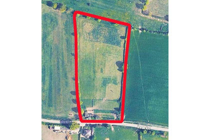 3.7 acres of Equestrian property for sale in South Wingfield