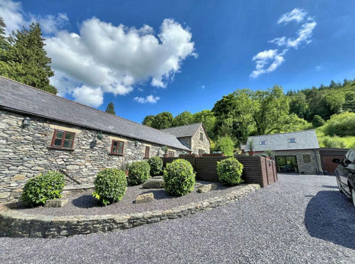 3.4 acres of House with Land for sale in Corwen