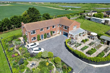 4 acres of House with Land for sale in Huttoft