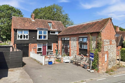 Barn Conversion for sale in Willingale