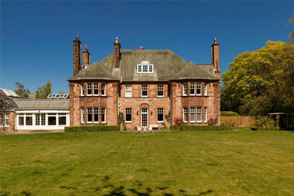 1 acre of House with Land for sale in Edinburgh South