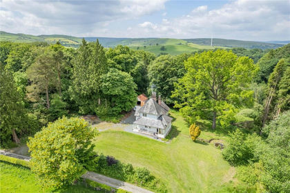781.9 acres of Farm for sale in Llanerfyl