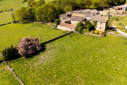 2.9 acres of Farmhouse for sale in Haverah Park