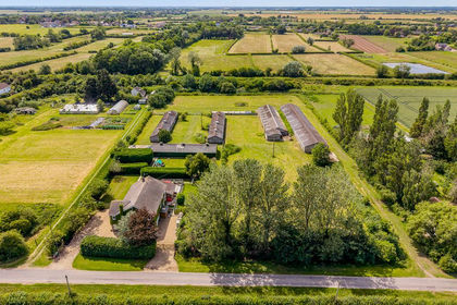 3.3 acres of Farmhouse for sale in Stickney