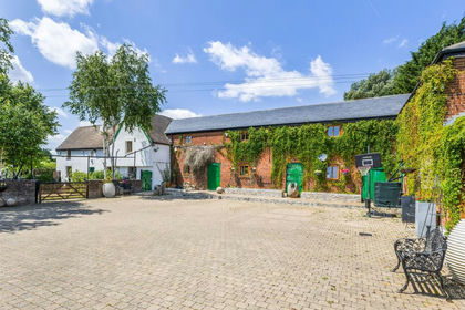 1.7 acres of House with Land for sale in Offley