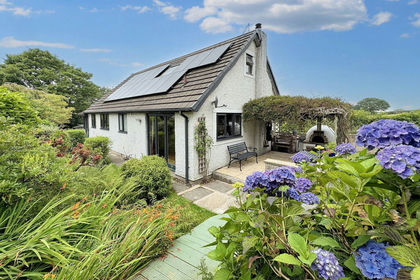 1 acre of Cottage for sale in Llanfair Talhaiarn