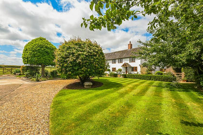 1.3 acres of Cottage for sale in Hanbury