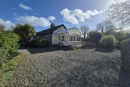 5 acres of House with Land for sale in Llanddeiniolen