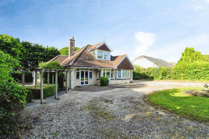 1.5 acres of House with Land for sale in Atherington
