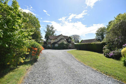1.4 acres of House with Land for sale in Felbridge