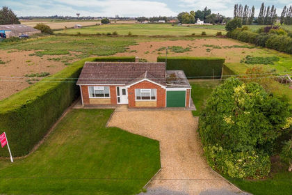 2.3 acres of House with Land for sale in Gedney