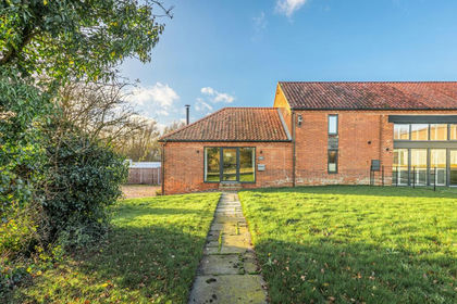 Barn Conversion for sale in Little Snoring