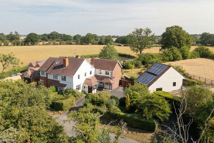 1 acre of Cottage for sale in Beausale, Haseley, Honiley and Wroxall