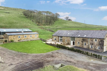 8 acres of Barn Conversion for sale in Dunnockshaw